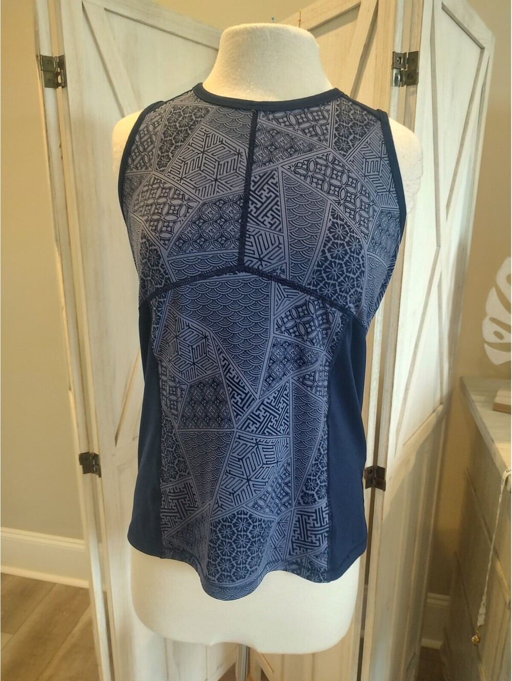 Natori Navy Blue Sleeveless Open Back Athletic Tank Top Medium #Classyworkout417